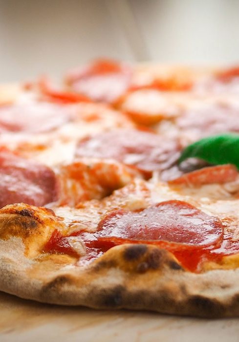 Classic-Pepperoni-Pizza-min