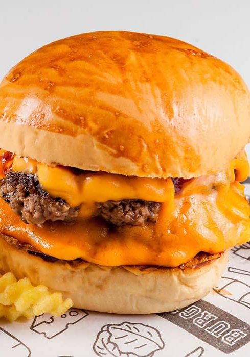 Double-Cheeseburger-min